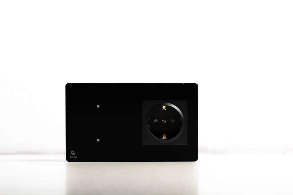 شیشه کلید ترکیبی دو خانه اکو [1 پریز + 1 کلید]